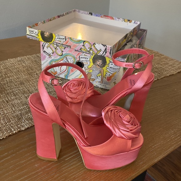 Jeffrey Campbell Posie Heels NWT - Picture 2 of 7